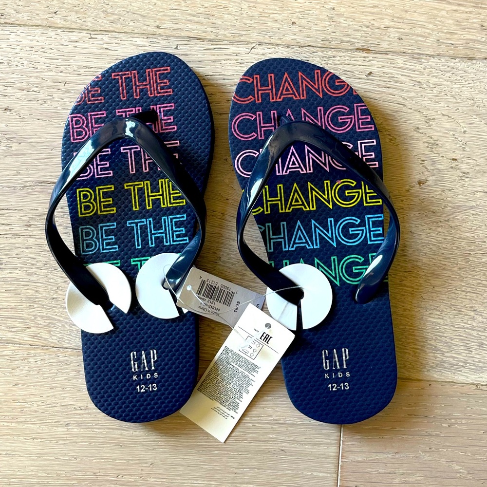 NWT Gap Kids Flip Flops